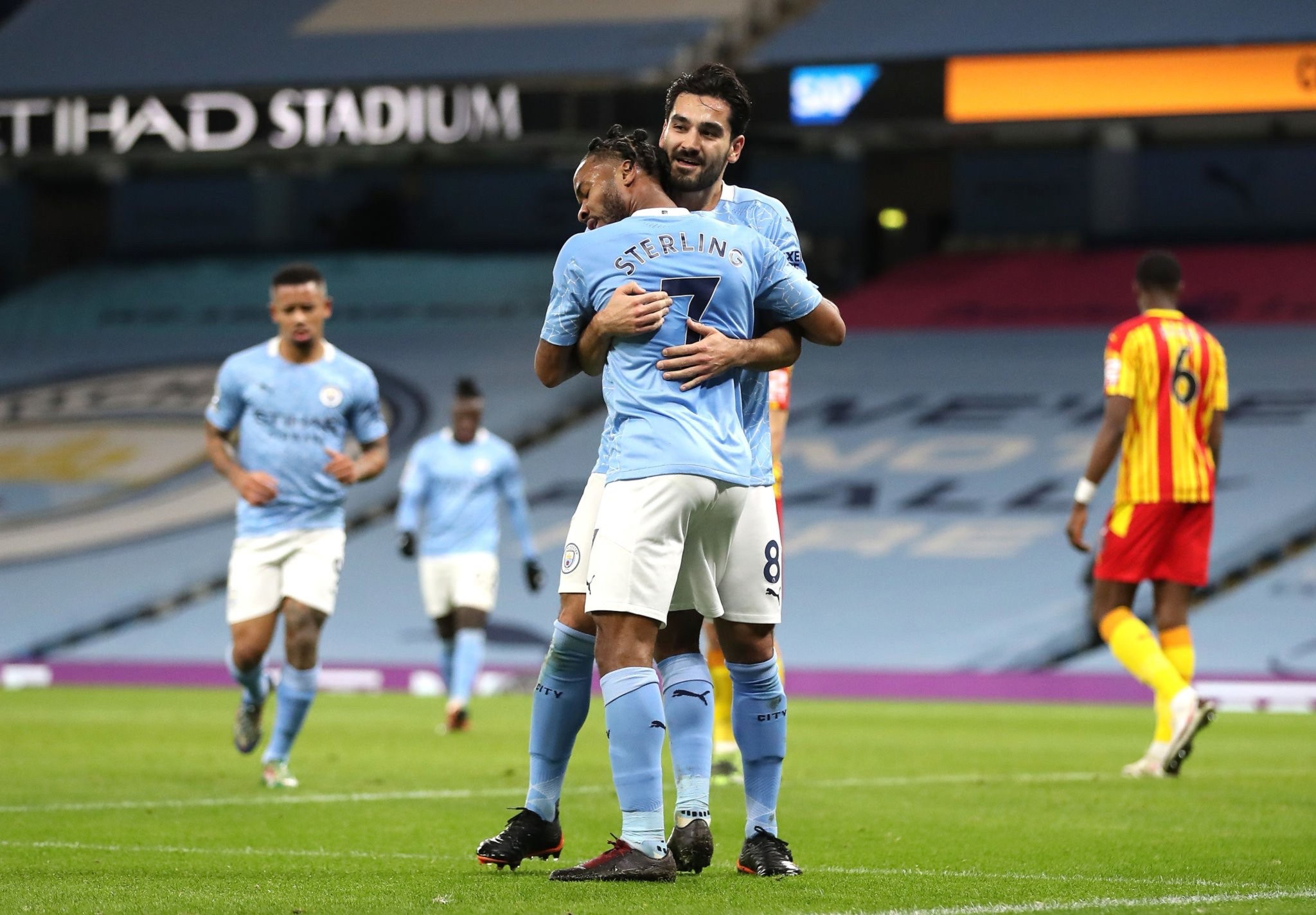 烈程度远超 烈程度远超